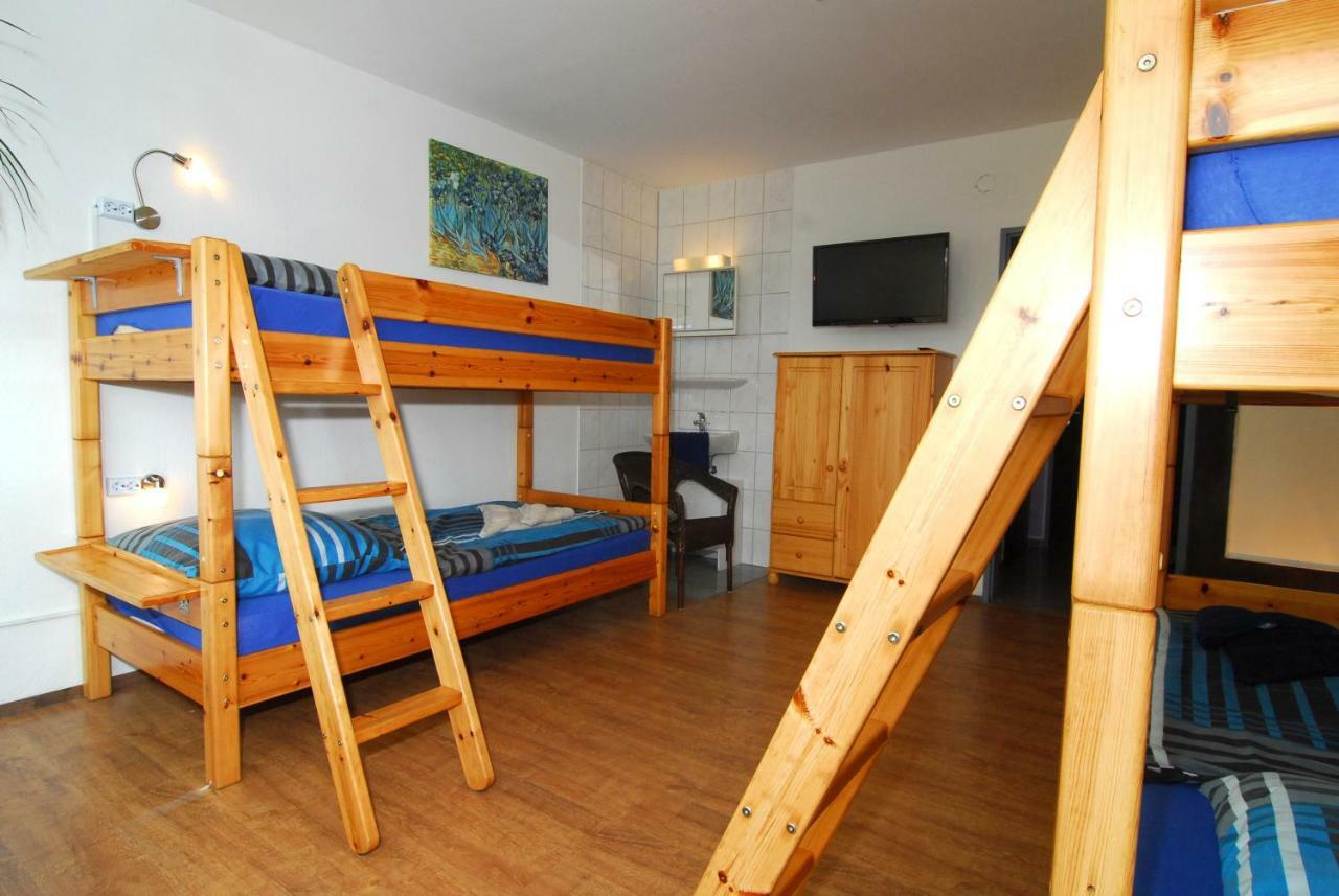 Monteurwohnungen Krings Am Steinbuechel 1 Eschweiler Εξωτερικό φωτογραφία
